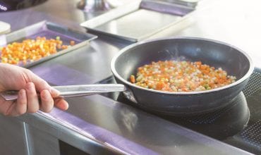 Svenska Kockars Förening arrangerar tävlingar i professionell matlagning