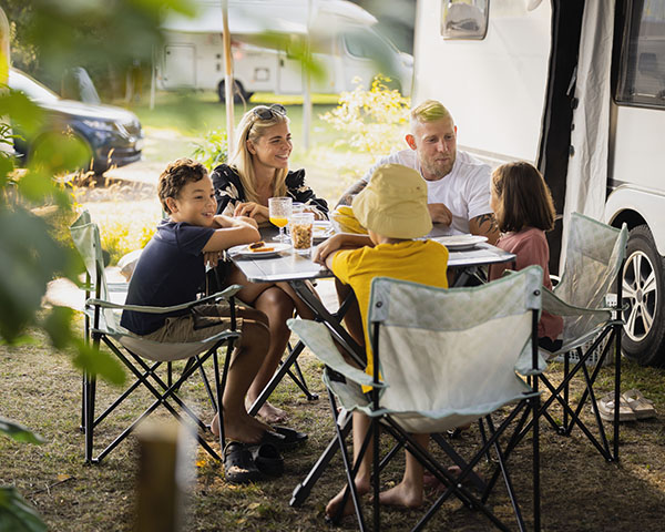 Tvättmaskin camping familj